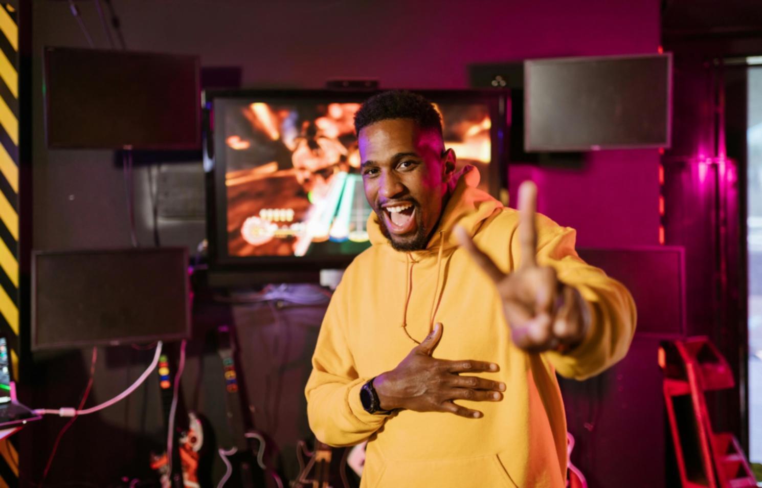 Esports training environment showing professional gaming setup and learning atmosphere